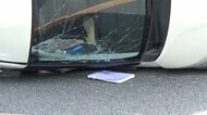 交差点で衝突...車が横転 運転手が軽傷