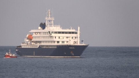 集団感染疑いのクルーズ船カナリア諸島に寄港へ　乗客らは検査後帰国