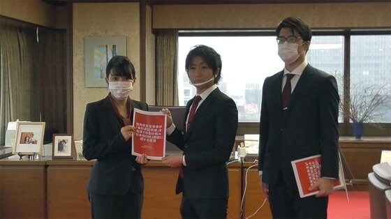 「無犯罪証明書」の導入を森雅子法相に要望