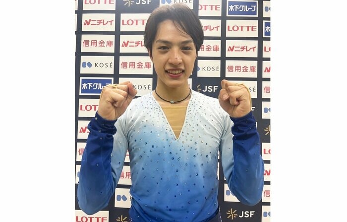 片伊勢武アミン