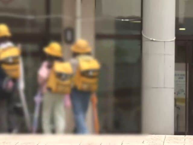登校が再開された小学校