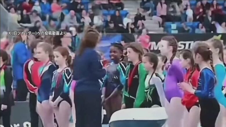 【表彰式差別問題】黒人少女と家族にアイルランド体操協会がようやく謝罪も...批判収まらず再びコメント｜FNNプライムオンライン
