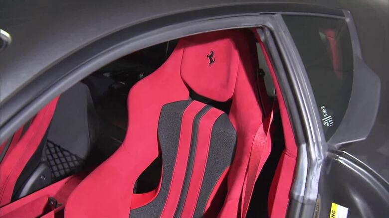 公売されるフェラーリ