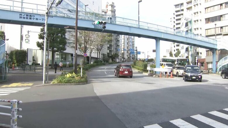 停車していたトラックにも衝突