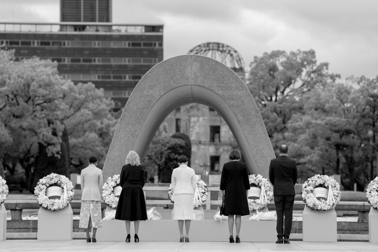 ジル夫人も「この歴史を教えなければいけない」などとSNSに投稿