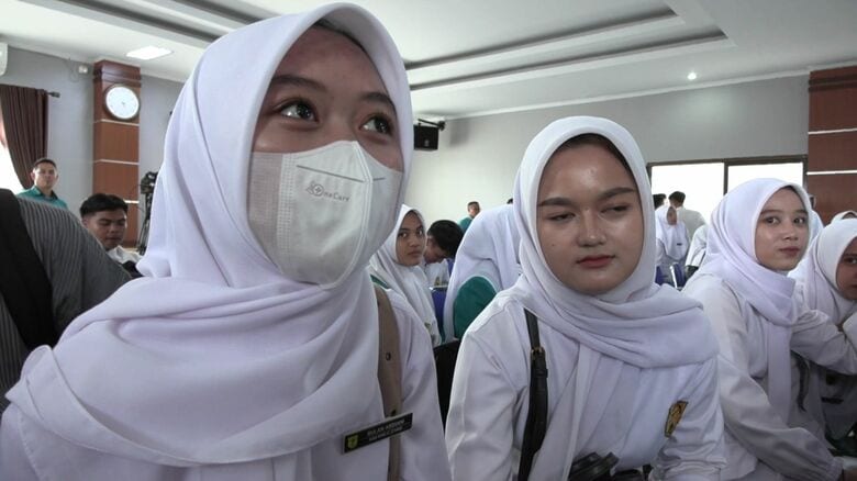 インドネシアの学生