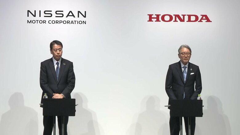 2024年3月　ホンダ・日産　協業検討会見での　日産自動車　内田社長（左）とホンダ　三部社長（右）