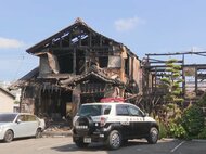 自宅の2階建て住宅に放火した疑い 64歳無職の男を逮捕 全焼した…