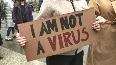 「アジア人はウイルスじゃない!」日本人も被害に 米国で広がる