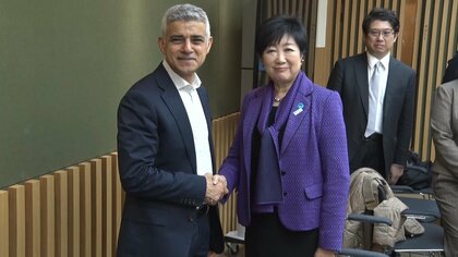 「あったりまえでしょ」5回目の海外出張で　小池知事が“売った”ものとは