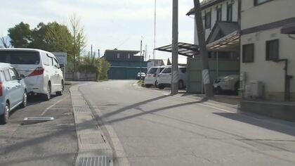 自転車の80歳男性が死亡　77歳男性が運転の車に後ろからはねられる　住宅街の市道　長野・上田市
