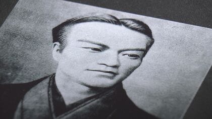 大阪の恩人・五代友厚の汚名を晴らせ　歴史教科書では「悪徳商人」扱い…大学OBら教科書修正への挑戦　