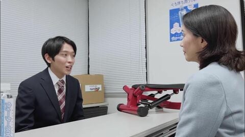 【高齢者狙う「催眠商法」】無料の商品で会場へ誘い→販売員が盛り上げ→高額商品を買わされる…相談件数は「女性が男性の約4倍」「年齢70代以上が8割」と”高齢女性”が主に狙われる実態が〈北海道〉