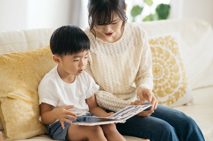 この読書週間に本に触れてみよう（画像：イメージ）