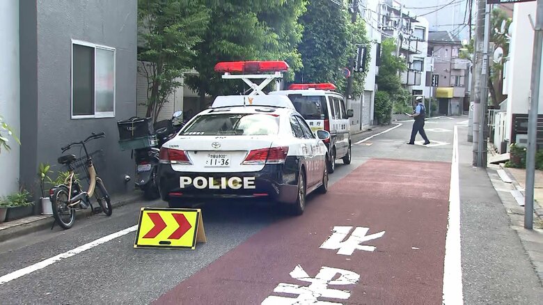 「包丁２～３本持った男に追いかけられている」　包丁2本持った男の身柄確保　銃刀法違反容疑で現行犯逮捕　東京・世田谷区｜FNNプライムオンライン