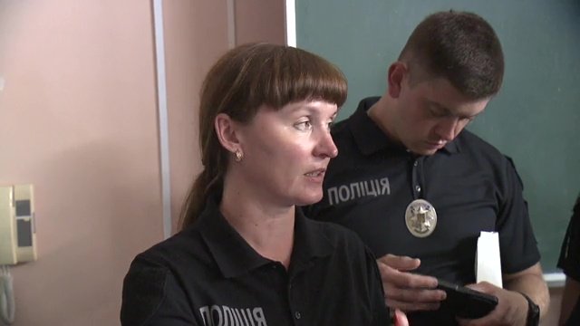 身元特定の作業をすすめる