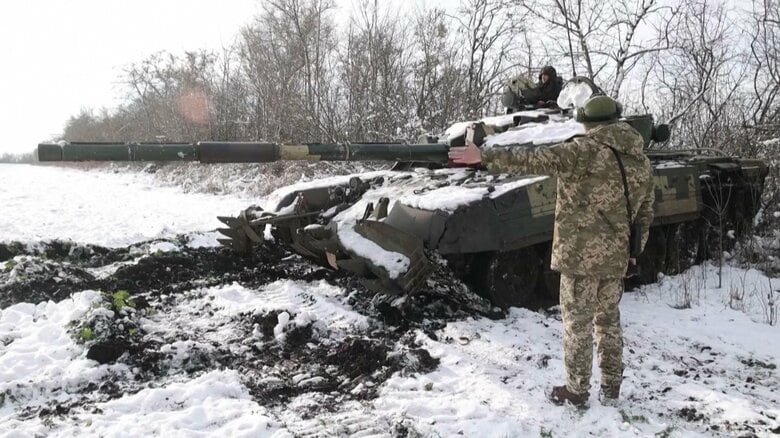 ・戦酷胸痛（せんこくきょうつう・万国共通） 「酷くなる一方のロシアとウクライナの問題に、世界中が胸を痛めている」