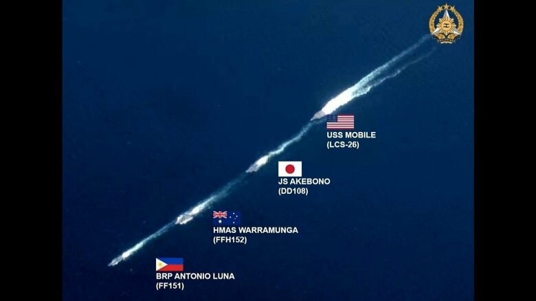 4カ国による隊列航行訓練（The Armed Forces of the Philippines）