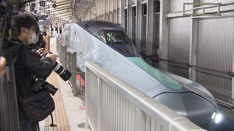 次世代新幹線 時速380km なが~い鼻が特徴
