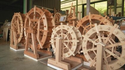 69歳のベテラン大工が端材で“水車づくり”…妻も笑顔で「元気もらえる