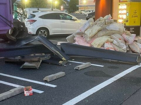 【速報】倉敷市中島で突風か　うどん店の屋根がはがれ破損　ケガ人なし【岡山】