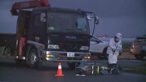 自転車の高齢女性が死亡　道路を横断中にクレーン車にはねられる　死因は脳挫傷（鳥取・琴浦町）