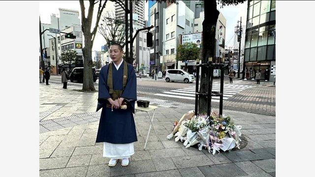 事故翌日 中村さんが発起人となり供養が行われる