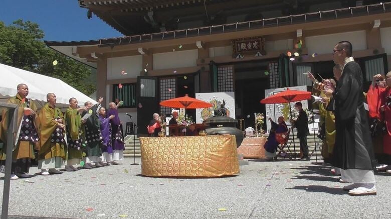 戦後80年「記憶を継承」と「平和への思い」　善光寺で戦没者の追悼法要　長野県の遺族会など約100人が参列｜FNNプライムオンライン
