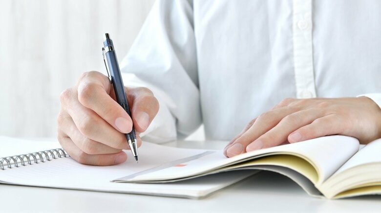 ノートを変えるだけで「集中力」「思考力」が上がる？作業効率が上がる選び方と見直しやすいメモの取り方｜FNNプライムオンライン