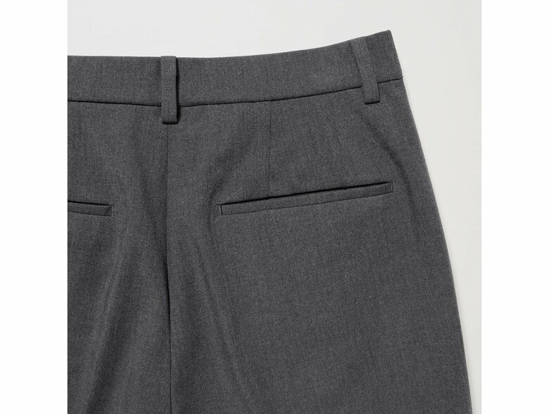 スマートアンクルパンツ　後ろポケット部分（提供 ：ユニクロ）