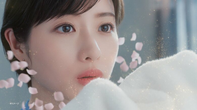 『ハミング フレアから誕生！贅沢アロマエッセンス』篇