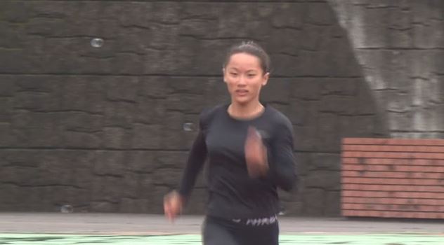 富士市立高2年・小針陽葉さん