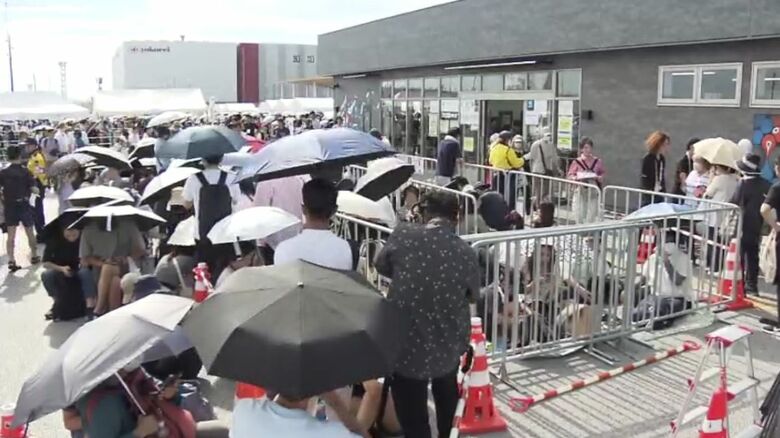 当日券との交換を行う引換所周辺