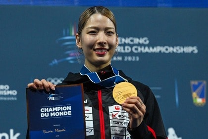 江村美咲「本気でパリの金を取りに行く」家族の支えで“世界女王”　24歳の決意【フェンシング】