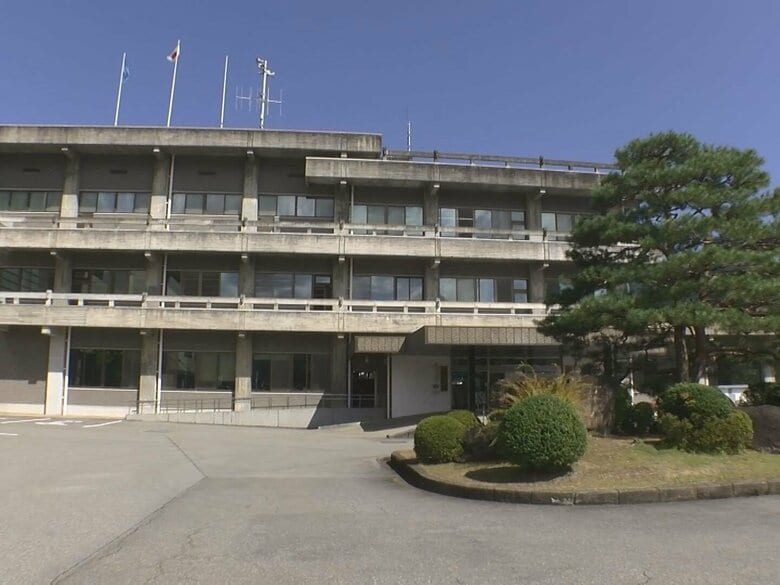 とどめを刺そうとして転倒…ワナにかかったクマに80代男性が頭や手首など引っかかれ重傷か 駆除の際に足滑らせる｜FNNプライムオンライン