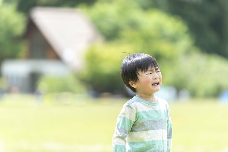子どもの居場所がわからない…迷子などヒヤリ体験ありの保護者は60%! よく使われているGPS端末は?/いこーよ総研アンケート
