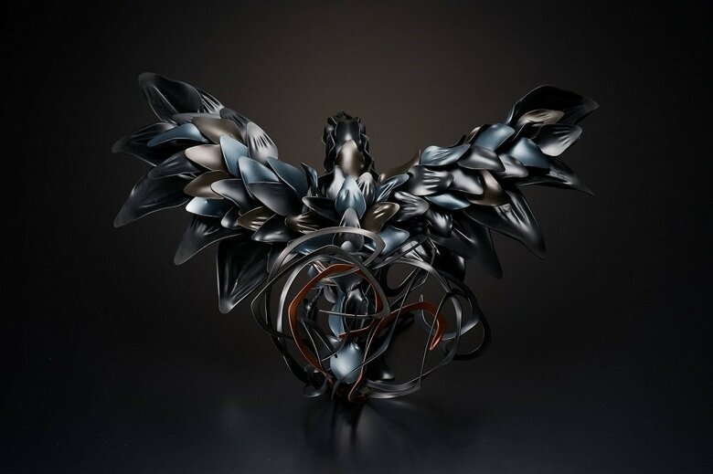 「八咫の影–安穏–」背中