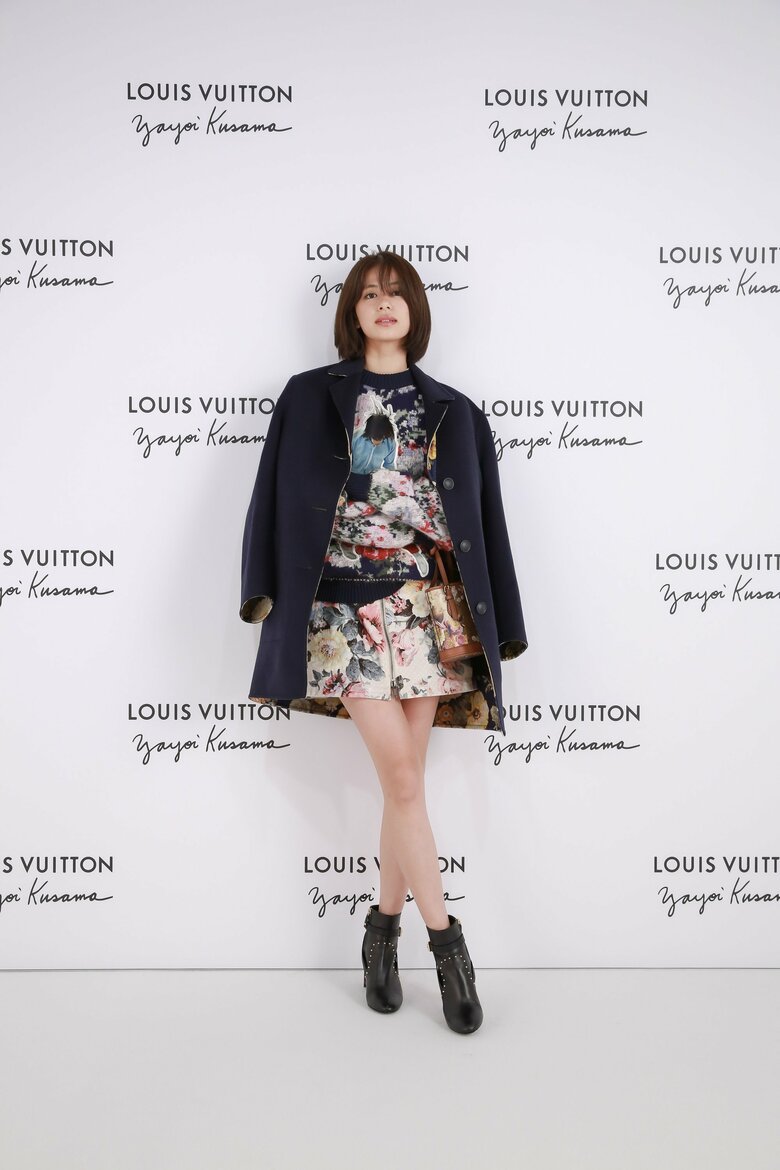 佐藤晴美さん　(C)LOUIS VUITTON