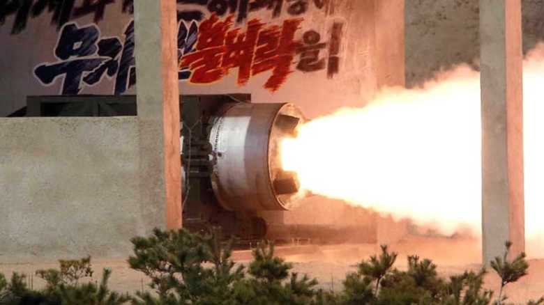 “北”は新型の潜水艦発射弾道ミサイルの試験をしていた