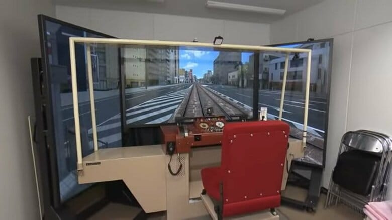 広島電鉄の運転シミュレータ
