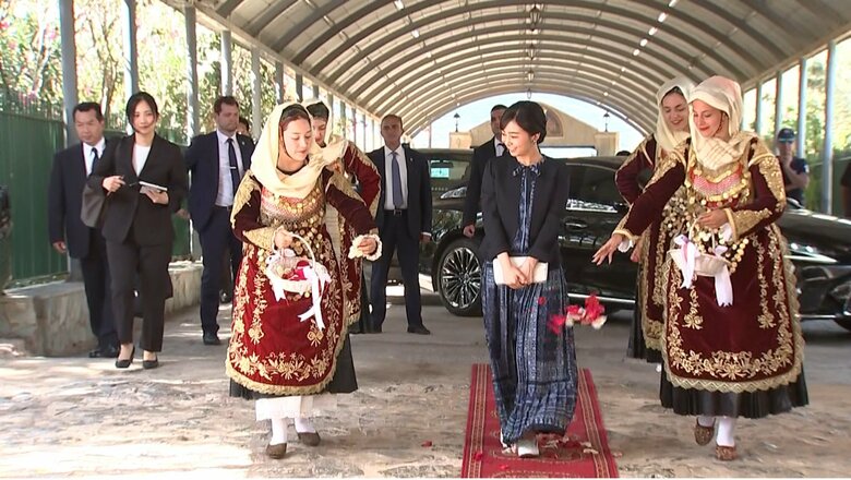 ファネロメニ修道院を訪問された　5月27日