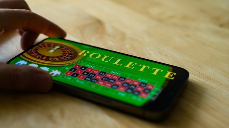 オンラインカジノはスマホできるものもある（画像はイメージ）