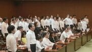 「辞職勧告」採決取りやめ…“奇策”の舞台裏　自民若手「実利を取りに行った」第2会派も賛否二分　繰り返される密室政治に批判の声　福岡