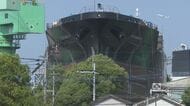 “住宅街に迫る”巨大タンカー SNSで話題の“街中の造船所”「進水式」 迫力満点の“30秒”に密着【福岡発】