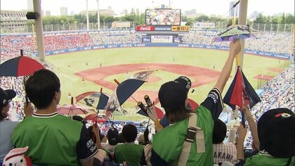事件・事故で家族亡くした遺族らがプロ野球を観戦　グラウンドで記念撮影も　警視庁