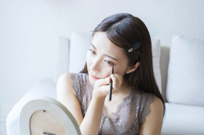アイメイクをしている女性の約85%は、メイクの中でも「アイメイク」が特に重要だと考えている!有限会社ローヤル化研が20代~50代の女性を対象に「アイメイクに関する意識調査」を実施!