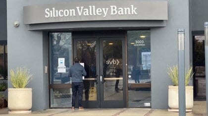 経営破綻のシリコンバレー銀行「全ての預金者を保護」　米財務省とFRBが発表