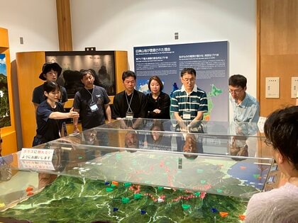 外来植物駆除のボランティア活動を秋田県藤里町で展開 世界遺産「白神山地」を外来種から守る一助となり、生物多様性保全に貢献