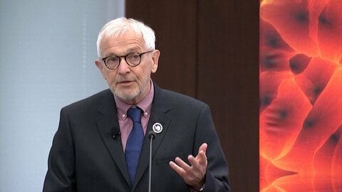 ノーベル物理学賞に米・大学の研究者　素粒子ニュートリノの観測