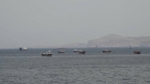 ホルムズ海峡で船員2万人足止め　PTSD症状も　物流正常化に半年以上か